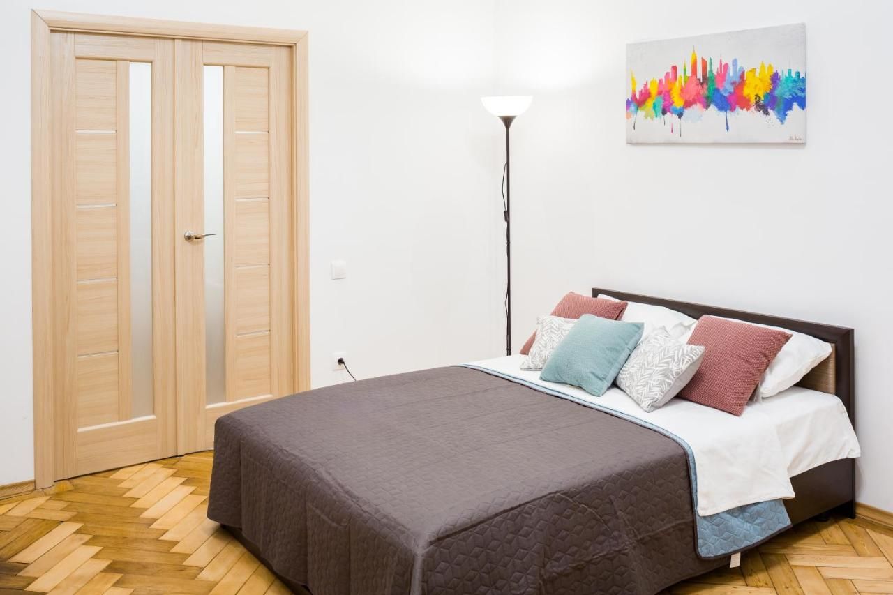 Апартаменты Bright and cozy apart with balcony Львов-13